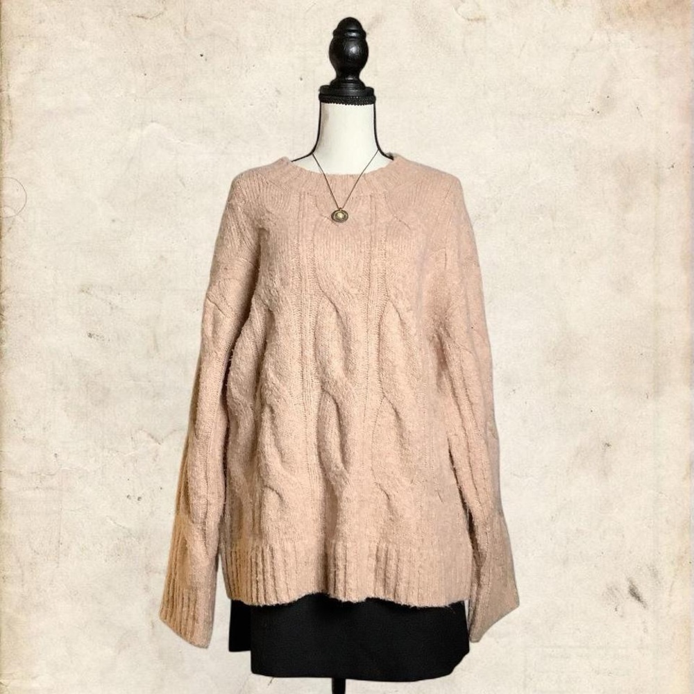 American Eagle Outfitters Women's Sweater - Soft Pink